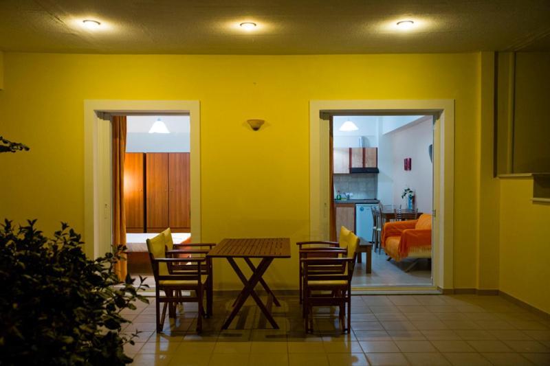 Vakis Apartments Zacharo Pokoj fotografie